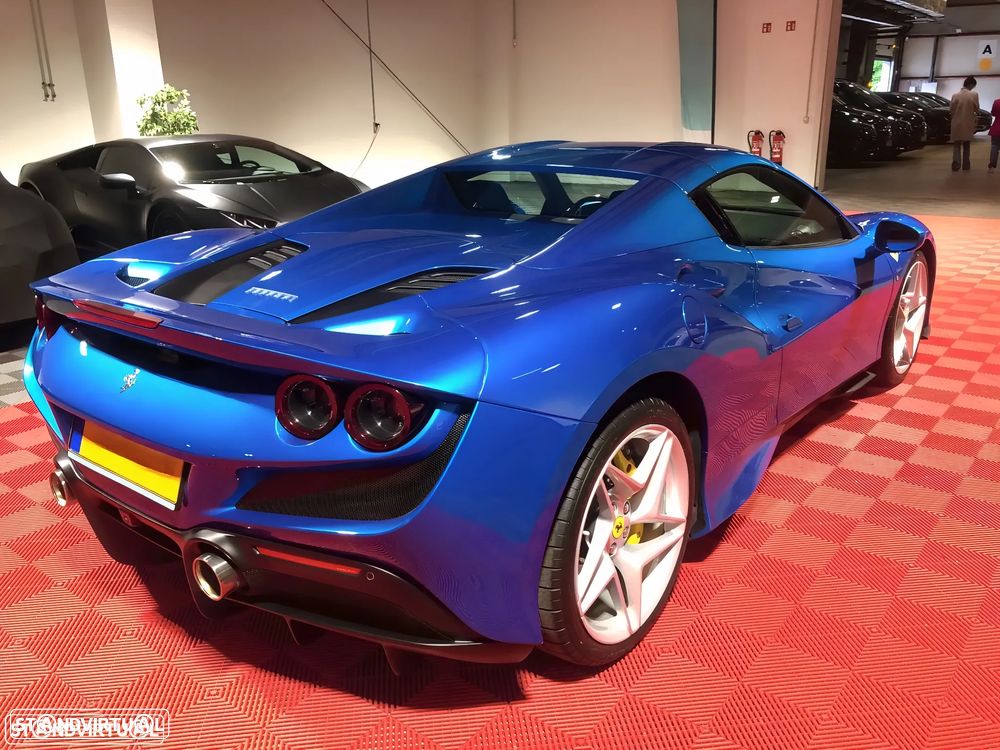 Ferrari F8 Tributo - 8