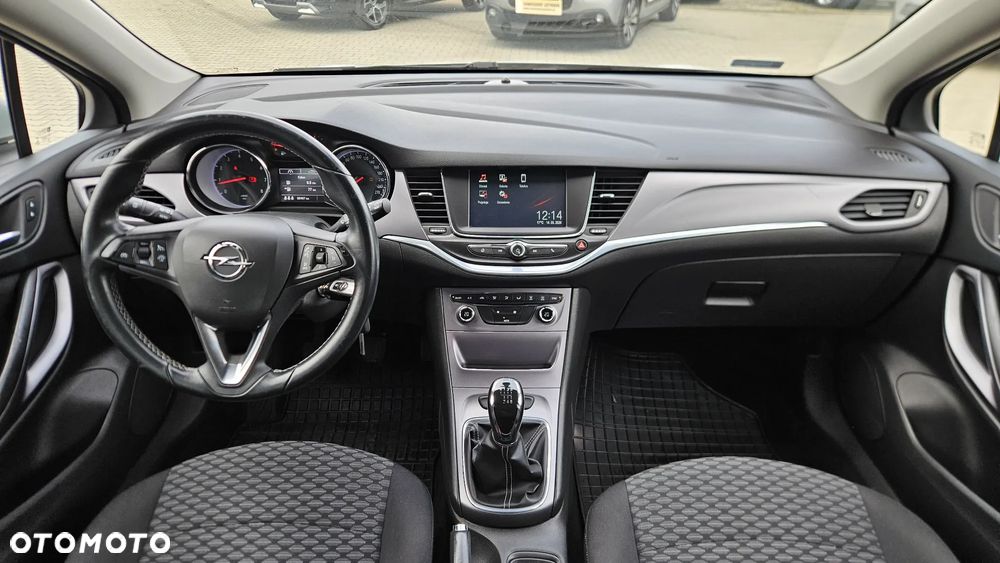 Opel Astra 1.4 T Enjoy - 10