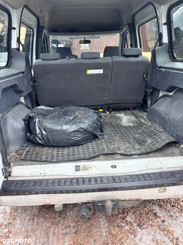 Ford Tourneo Connect - 9