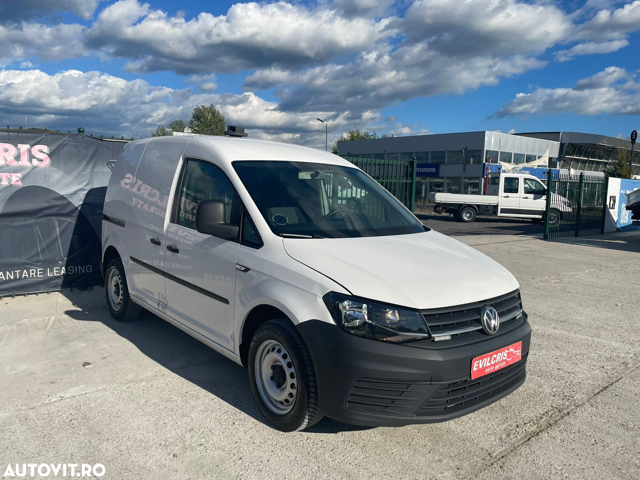 Volkswagen Caddy 2.0 TDI DSG - 7