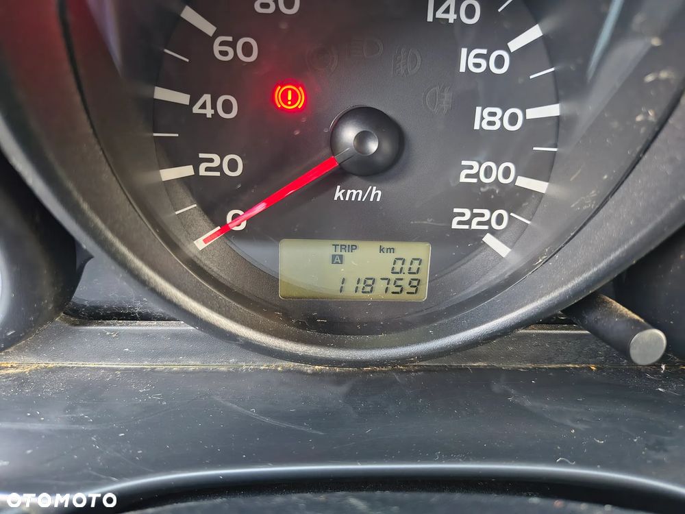 Mitsubishi Colt - 7