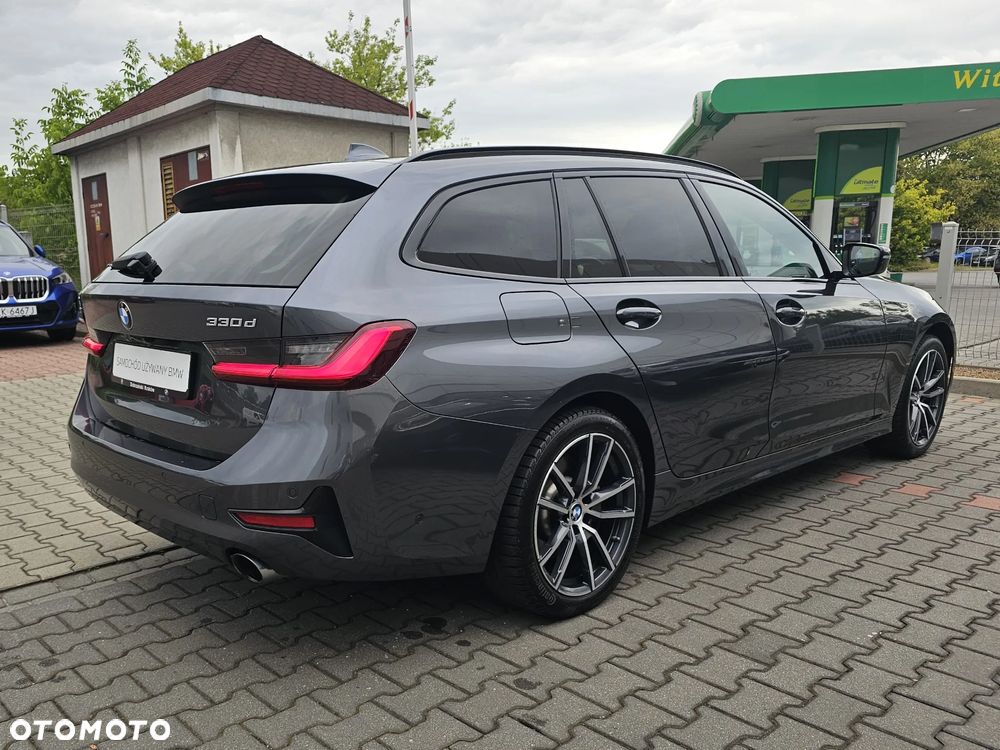 BMW Seria 3 330d xDrive Sport Line sport - 16