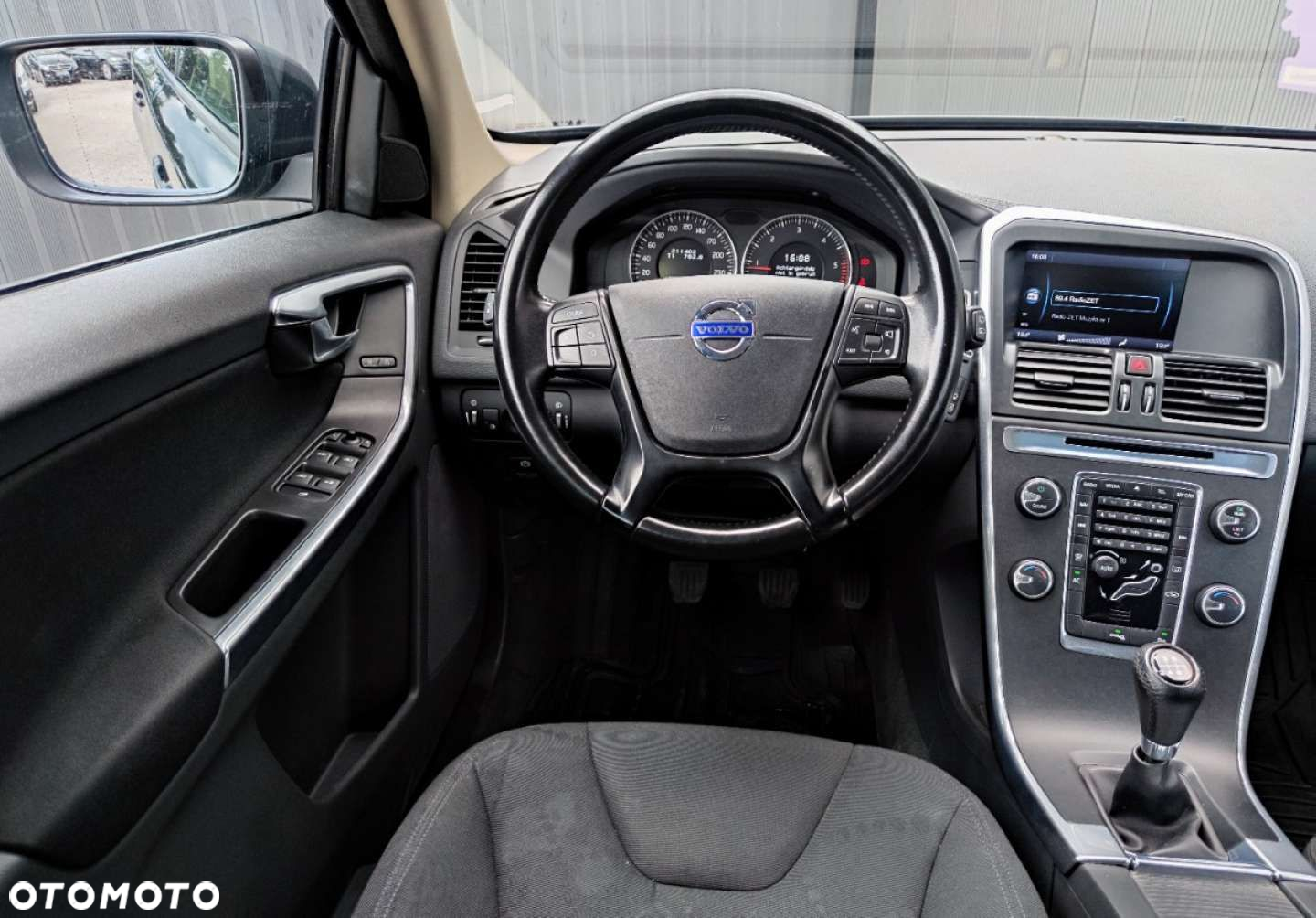 Volvo XC 60 DRIVe Kinetic - 17