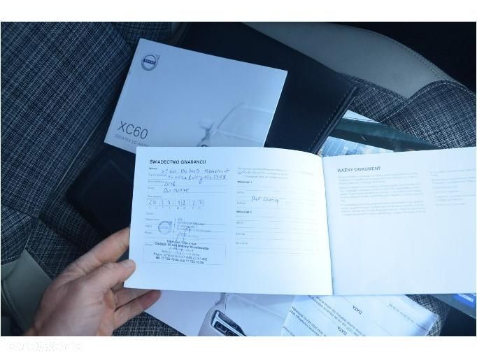 Volvo XC 60 D4 AWD Momentum - 21