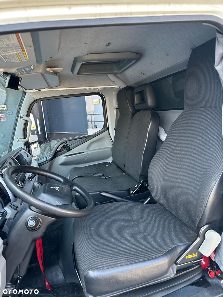 Mitsubishi Fuso Canter - 13