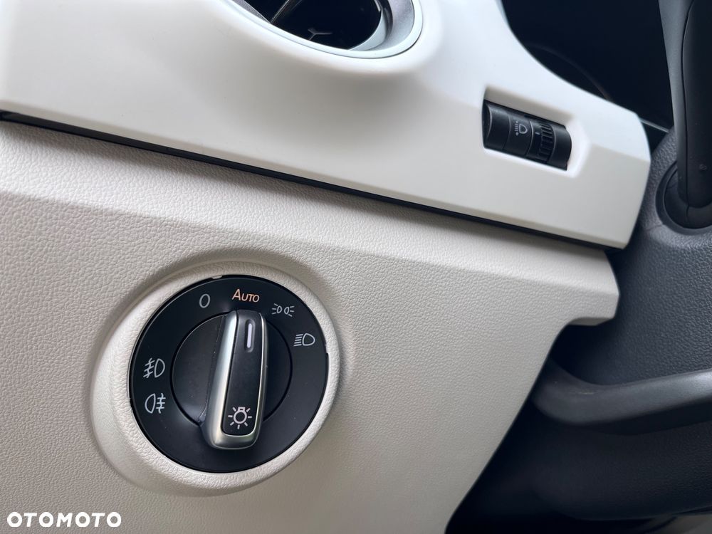 Volkswagen up! 1.0 beats - 30