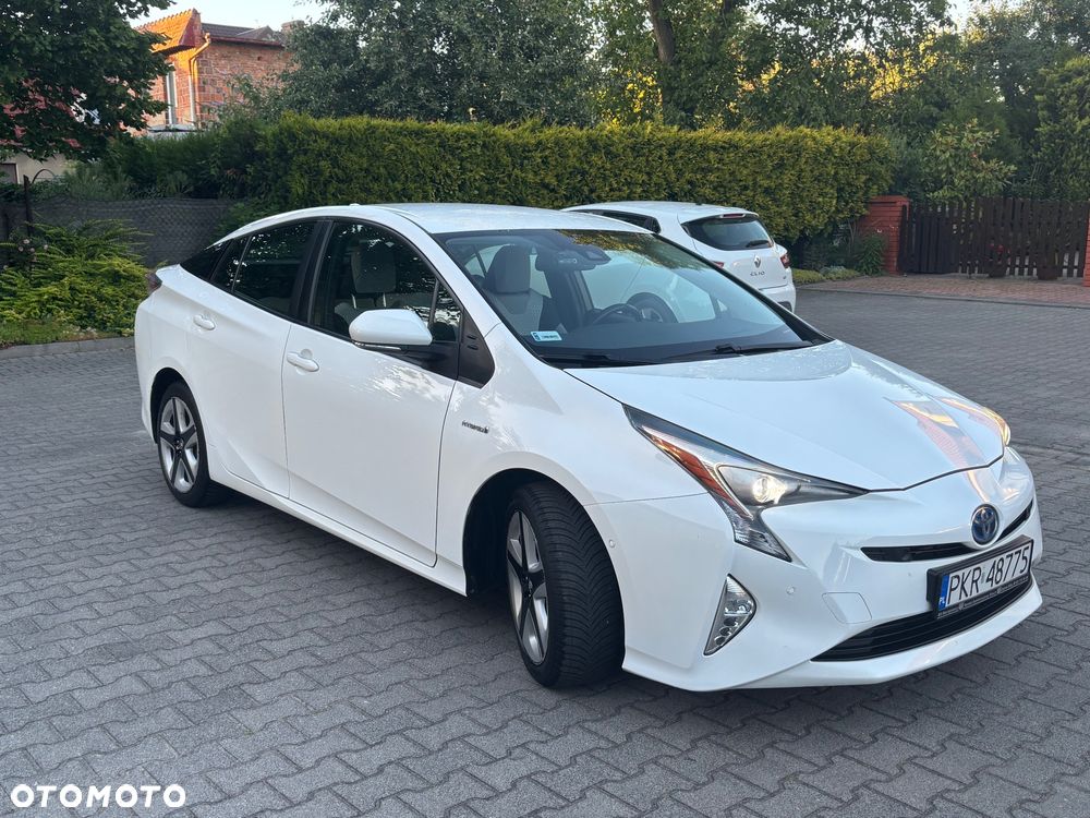 Toyota Prius 1.8 Hybrid Prestige - 2