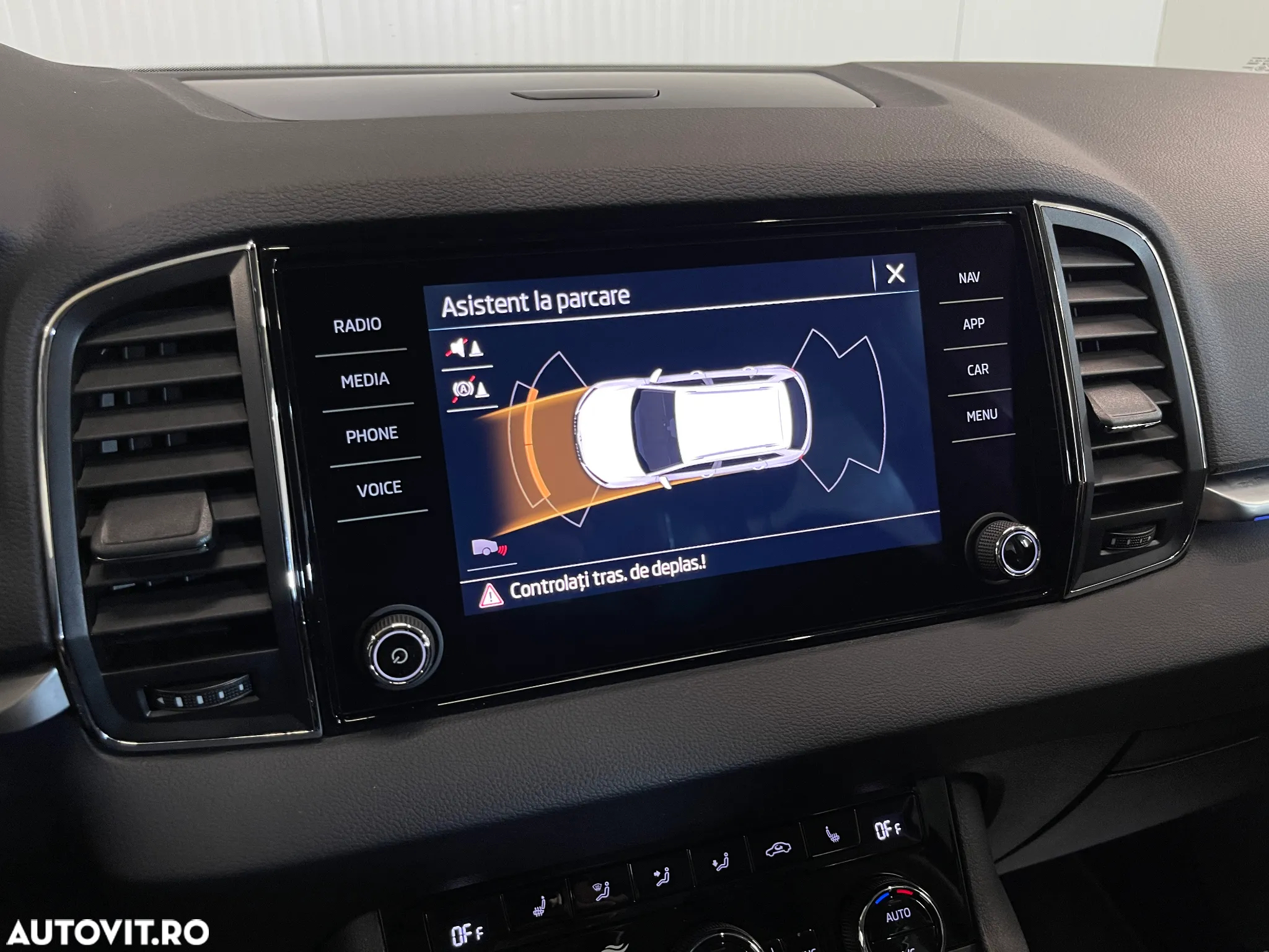 Skoda Karoq 1.6 TDI DSG Ambition - 15