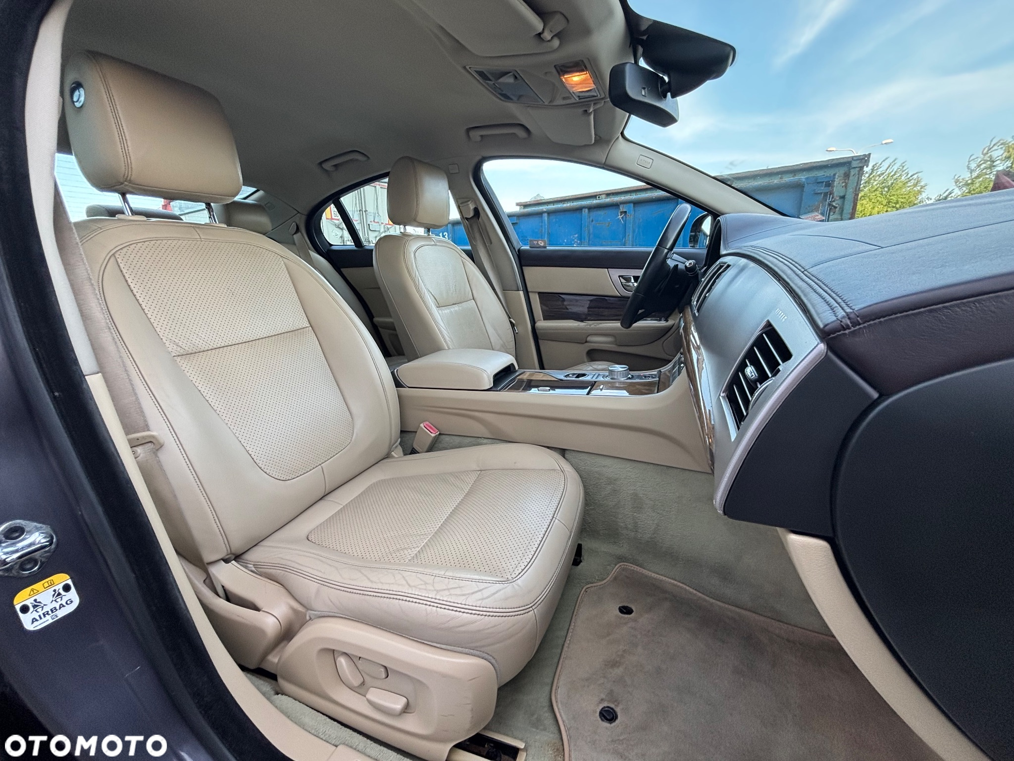 Jaguar XF 3.0 V6 D Premium Luxury - 21
