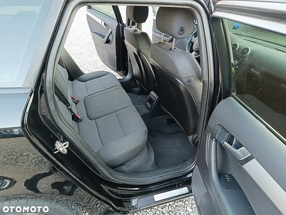 Audi A3 Sportback 1.6 TDI DPF Attraction S tronic - 12