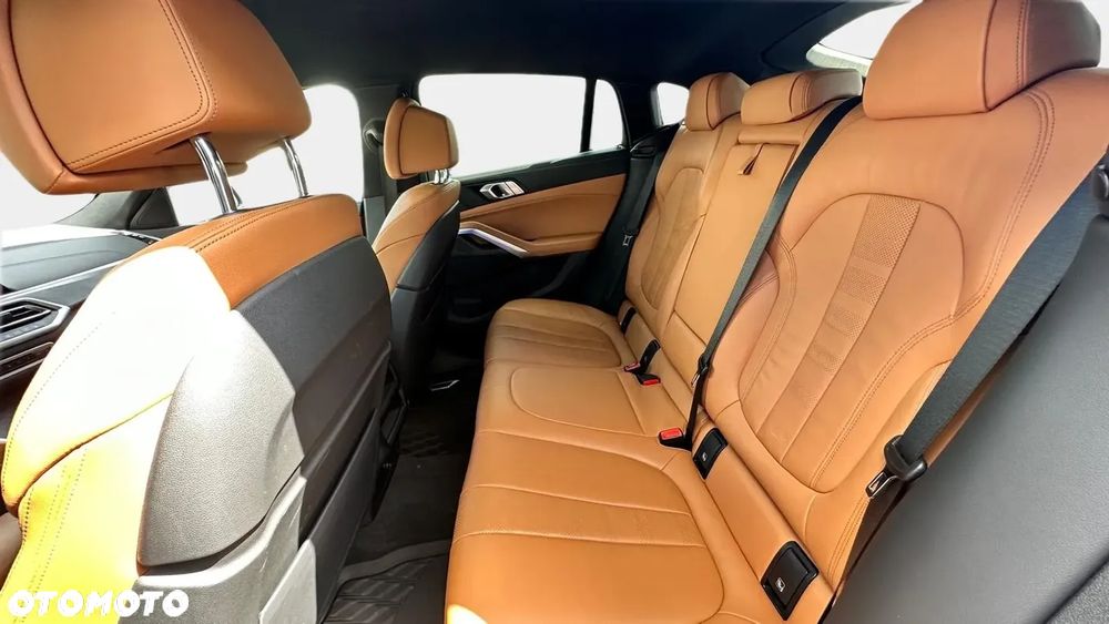 BMW X6 - 10