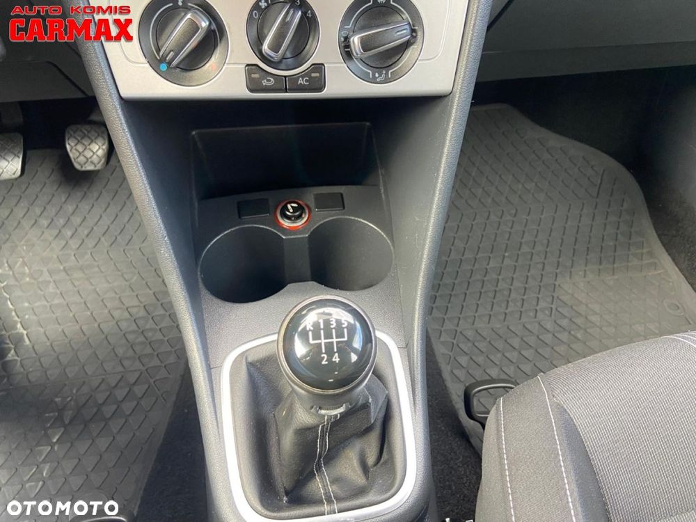 Volkswagen Polo - 23