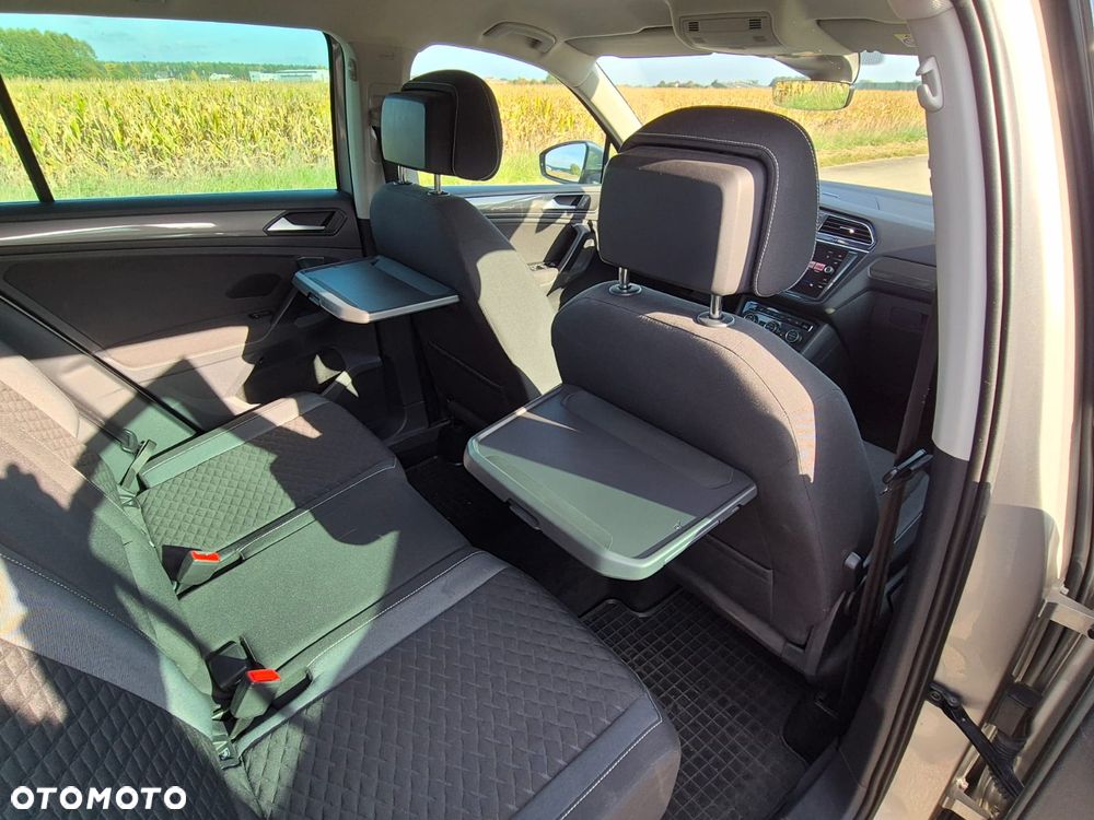 Volkswagen Tiguan - 8