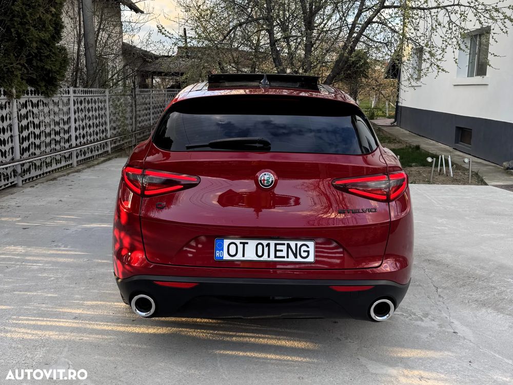 Alfa Romeo Stelvio 2.2 16V AT8 Q4 Lusso Ti - 5
