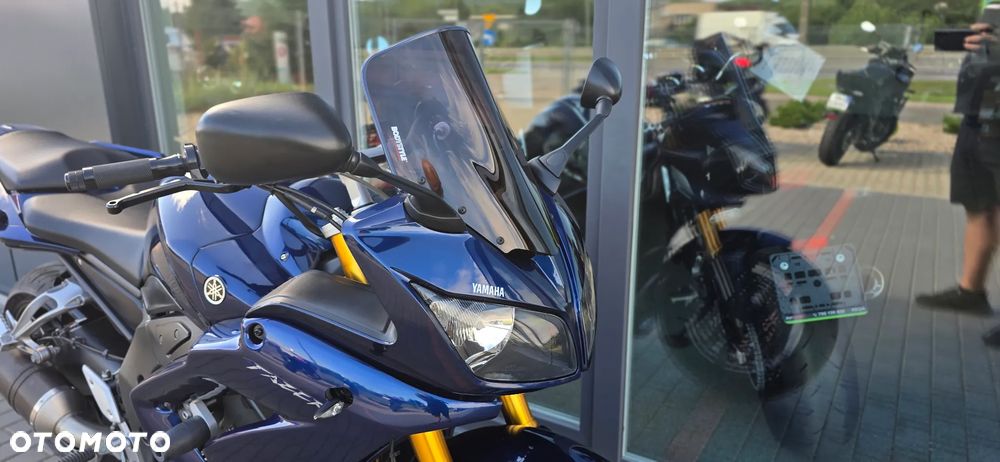 Yamaha FZ - 8