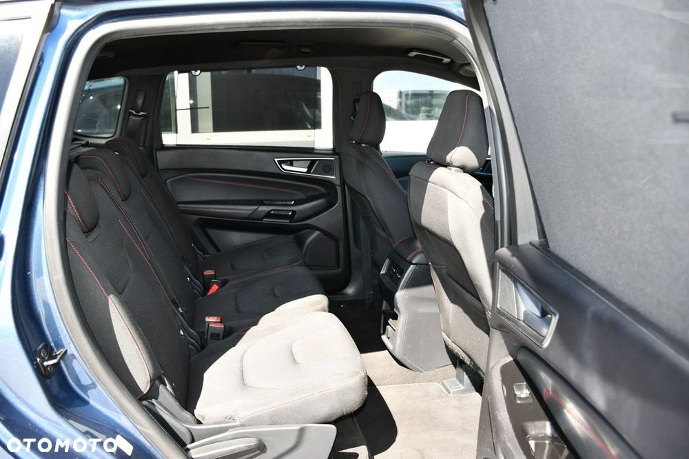 Ford S-Max - 31