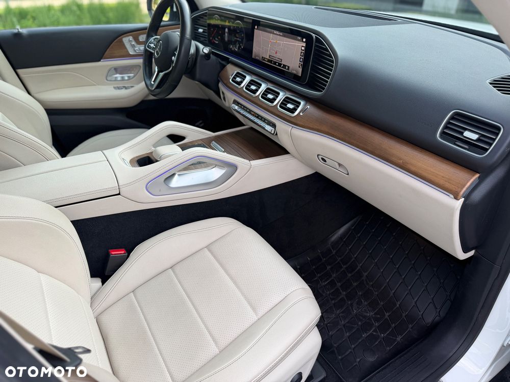 Mercedes-Benz GLE - 36