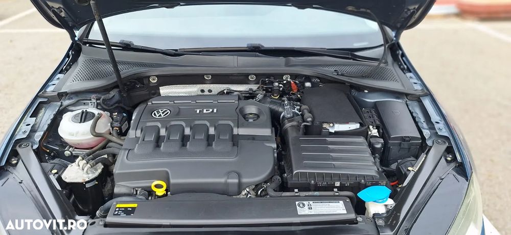 Volkswagen Golf 1.6 TDI DPF BMT DSG Comfortline - 10