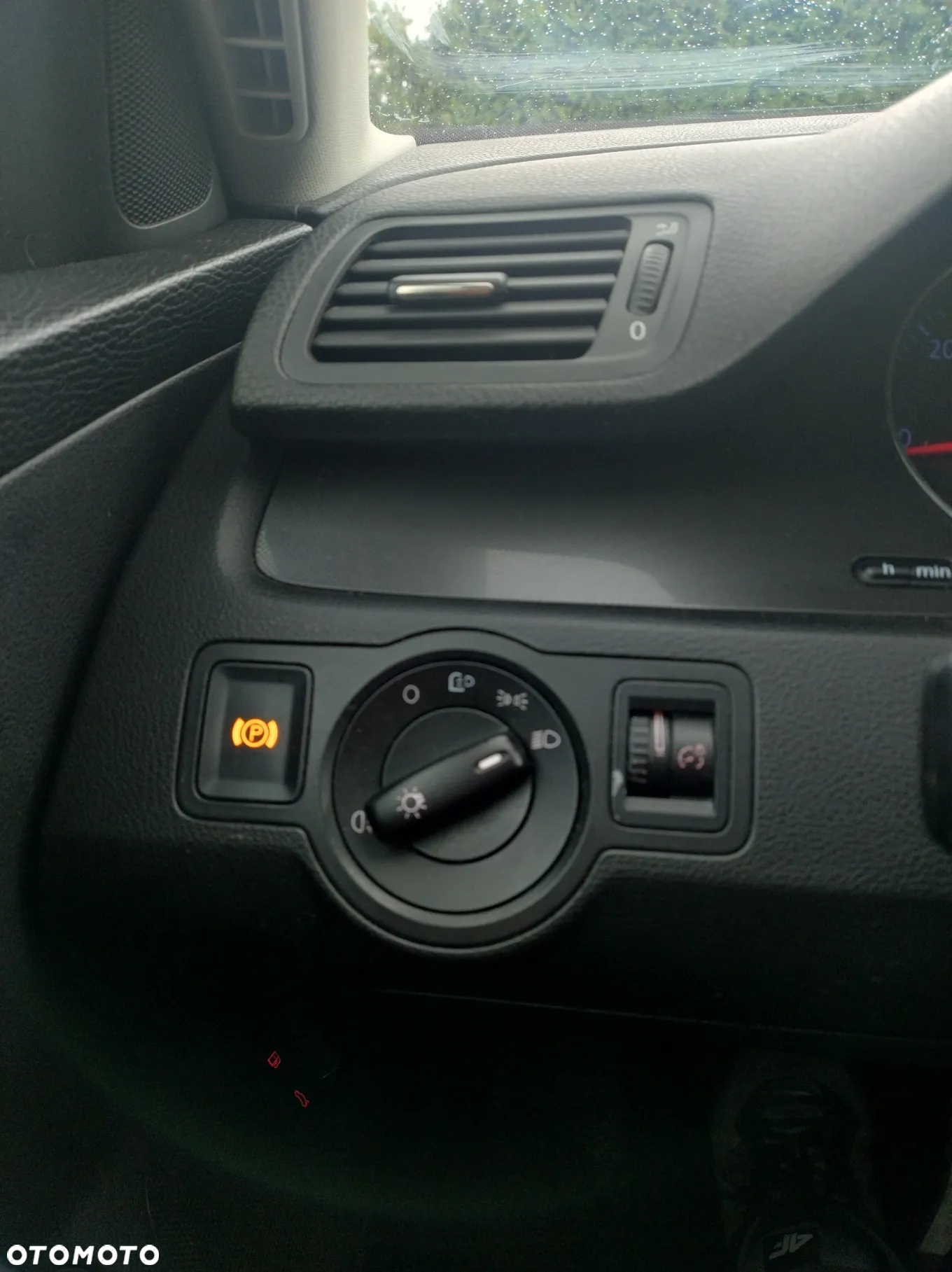 Volkswagen Passat 2.0 TDI Comfortline - 19