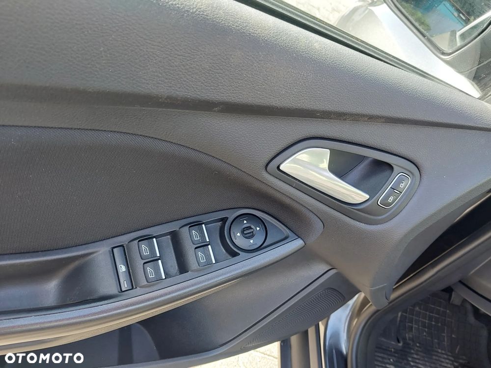 Ford Focus 1.5 TDCi DPF Start-Stopp-System Titanium - 13