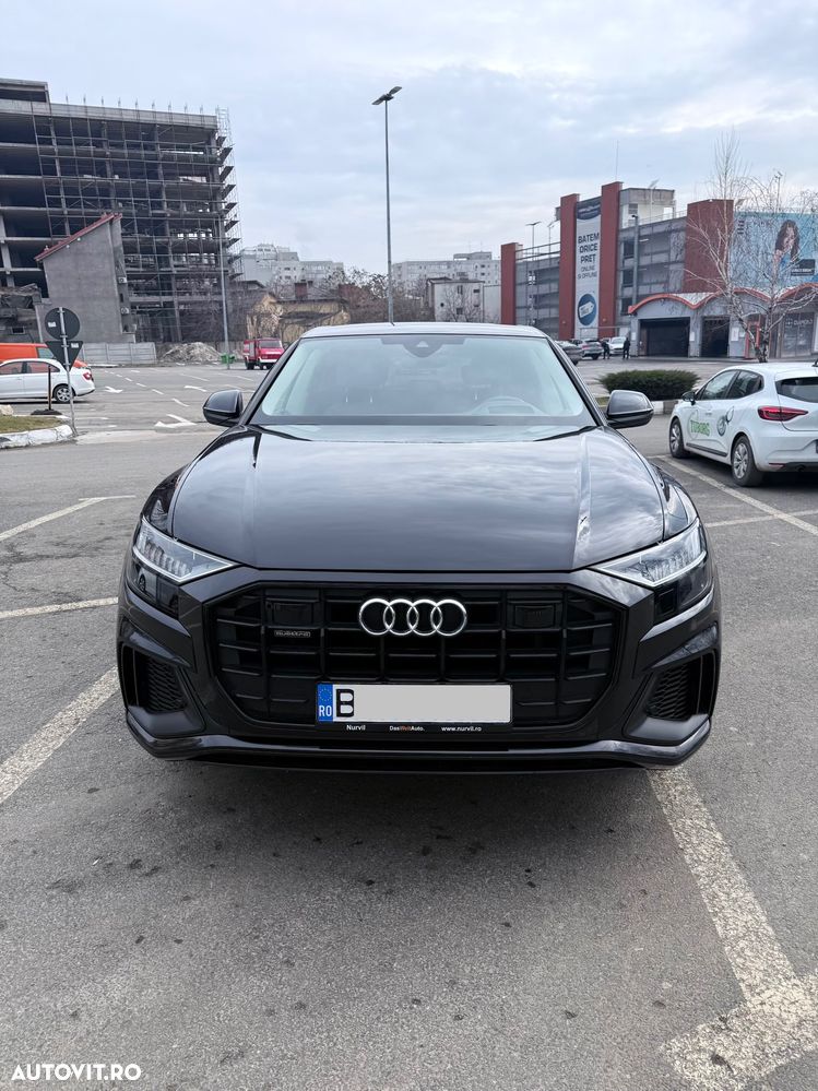Audi Q8 - 1