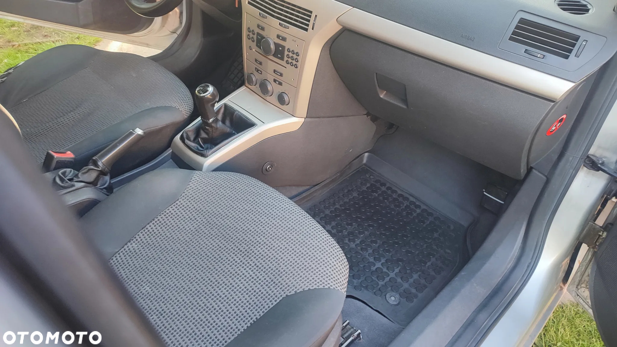 Opel Astra III 1.3 CDTI Essentia - 11