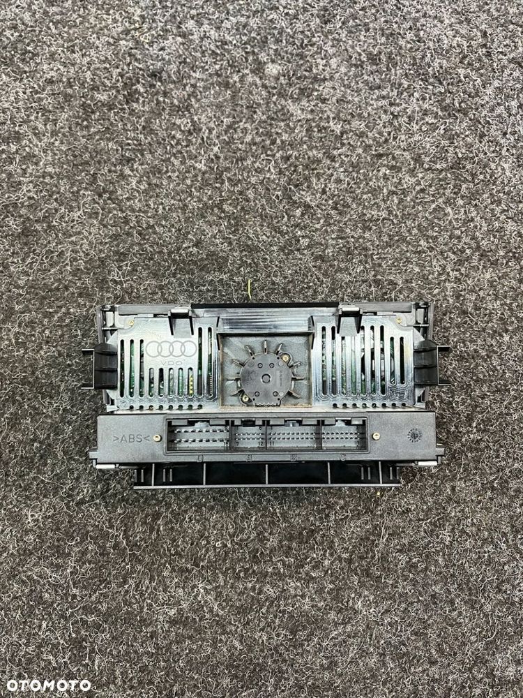 audi a3 8p panel klimatyzacji 8P0820043D - 7