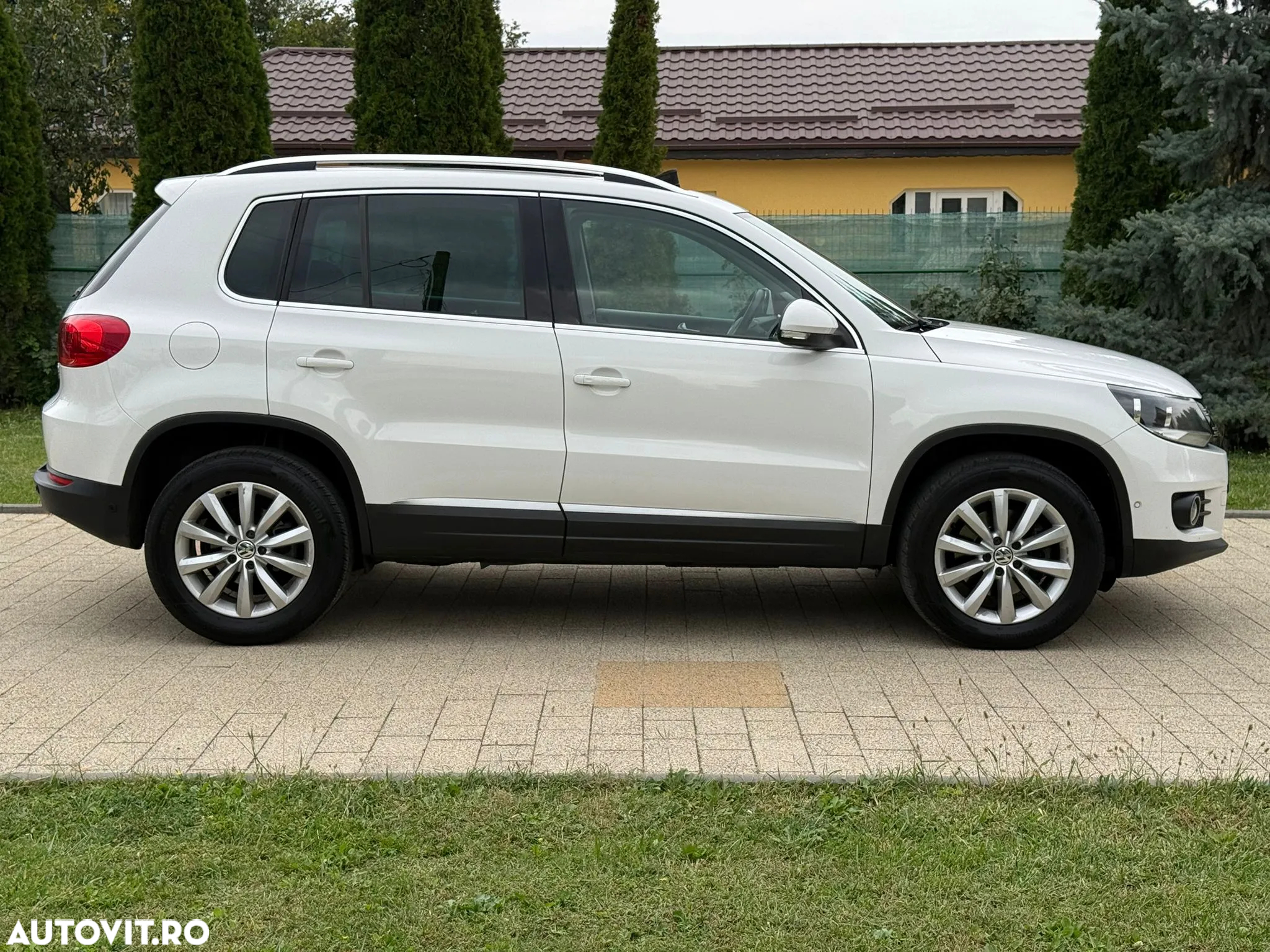 Volkswagen Tiguan - 17