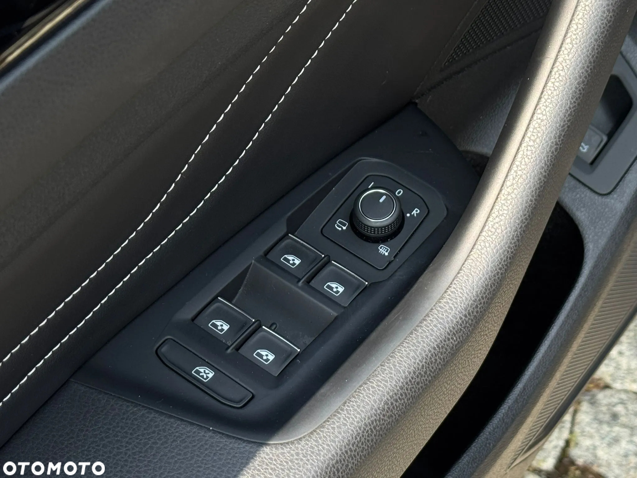 Volkswagen Arteon 2.0 TSI Elegance DSG - 6