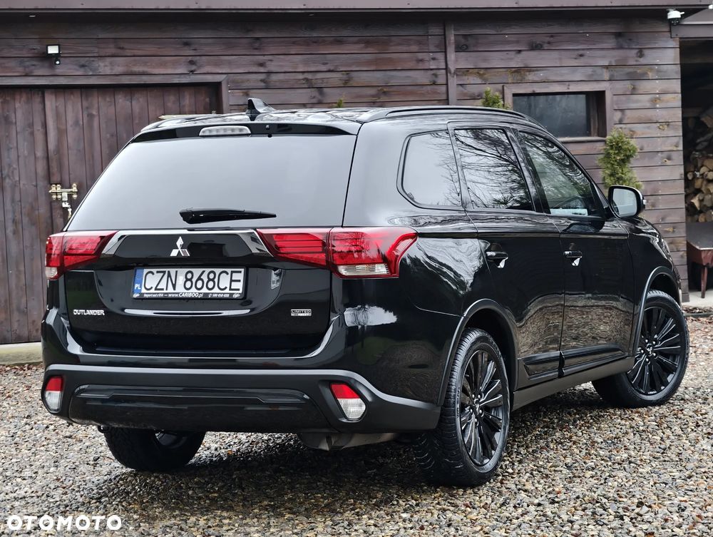 Mitsubishi Outlander 2.4 4WD CVT Intense - 24