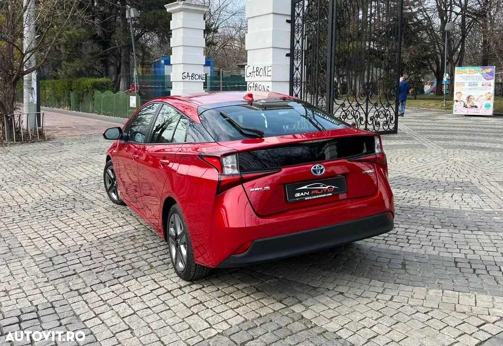 Toyota Prius Hybrid Executive - 10