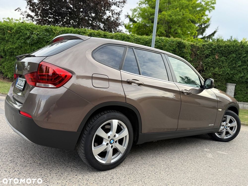 BMW X1 sDrive18i Sport Line - 16