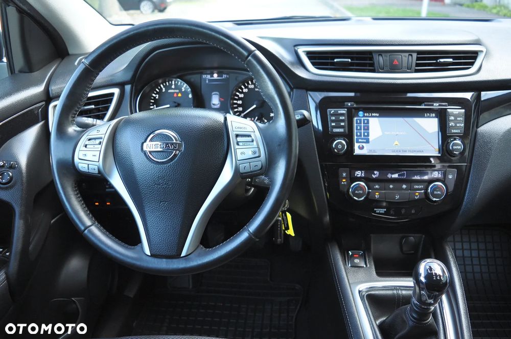 Nissan Qashqai 1.6 DIG-T Visia - 19