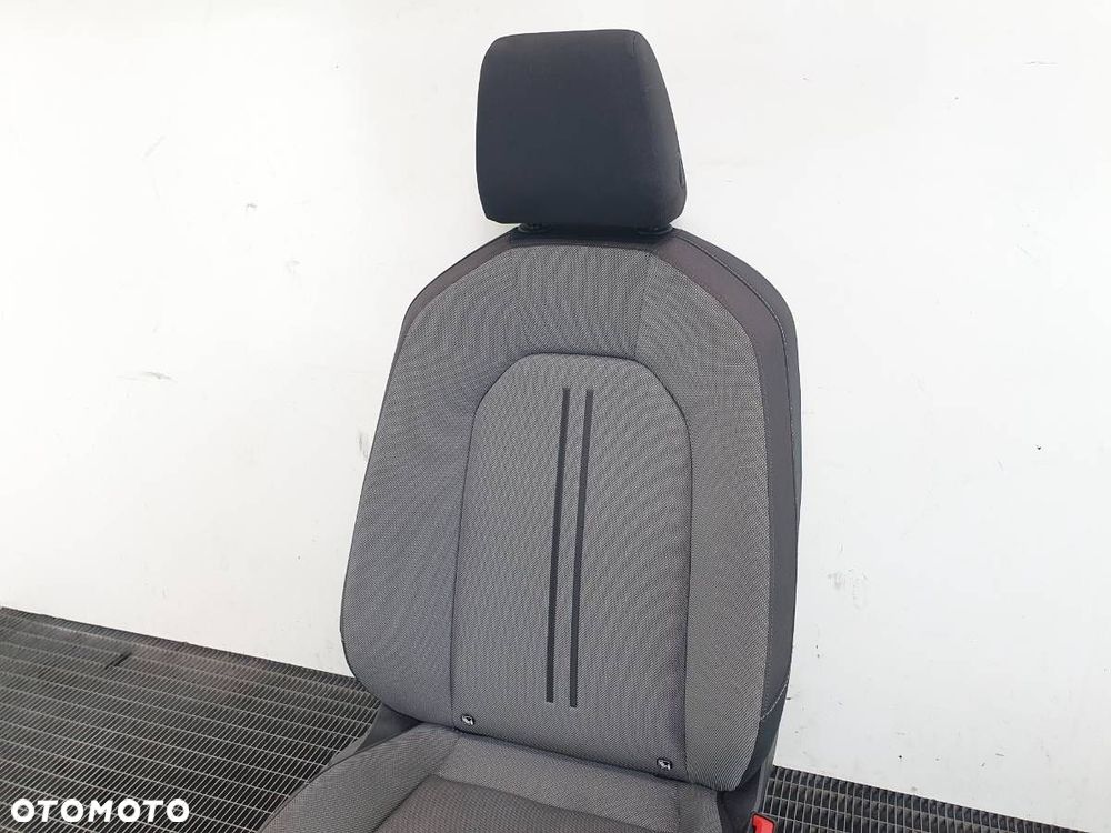 FOTEL PRAWY PASAŻERA SEAT LEON IV KL 2024 KOMBI EUROPA - 3