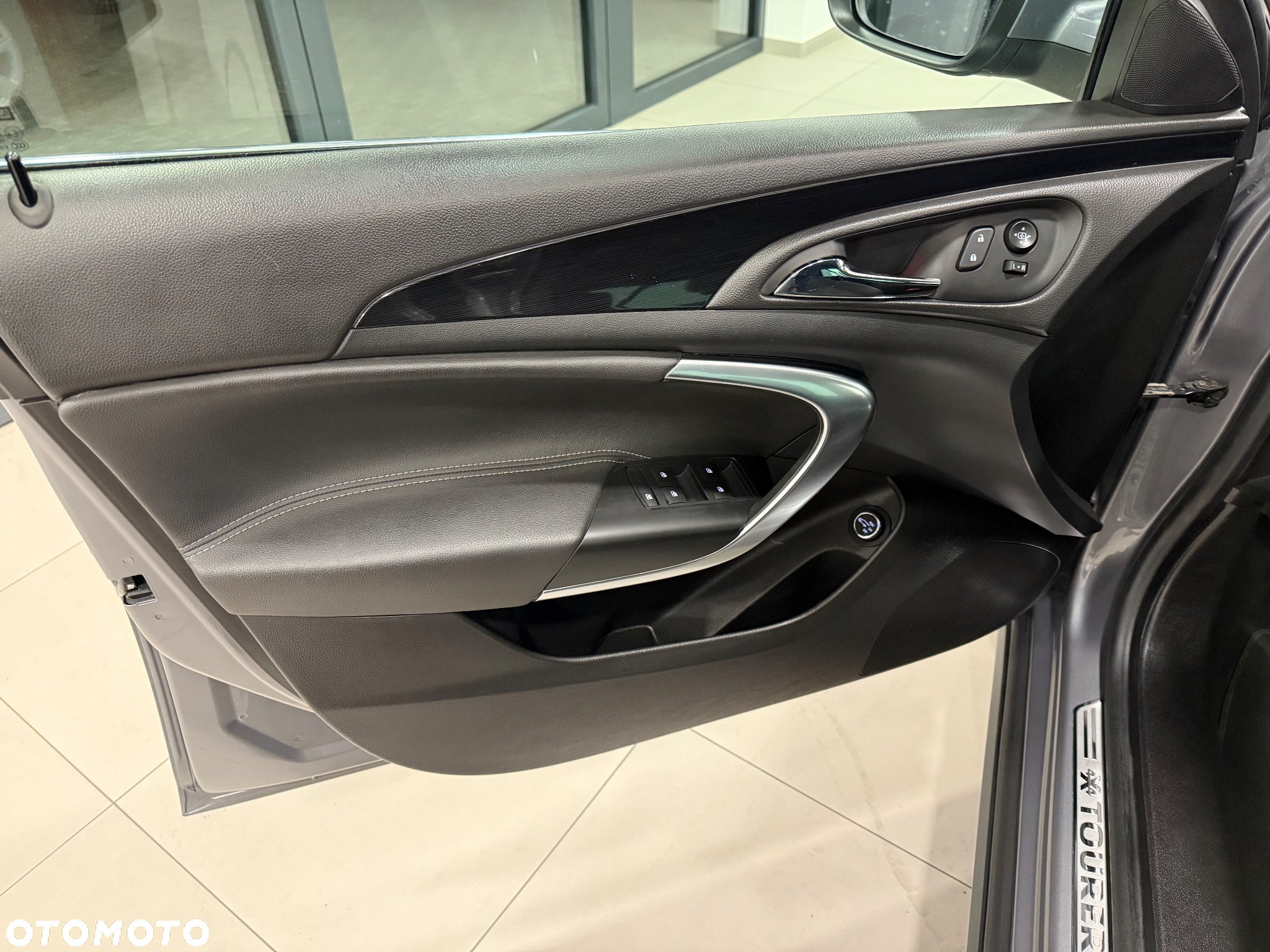 Opel Insignia 2.0 T Executive 4x4 - 14