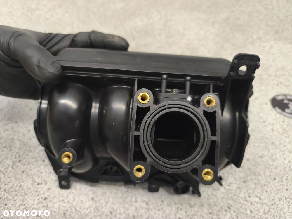 Kolektor dolotowy, airbox Triumph Trident 660 2022 - 8