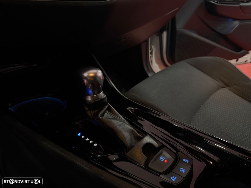 Toyota C-HR 1.8 HSD Exclusive - 17