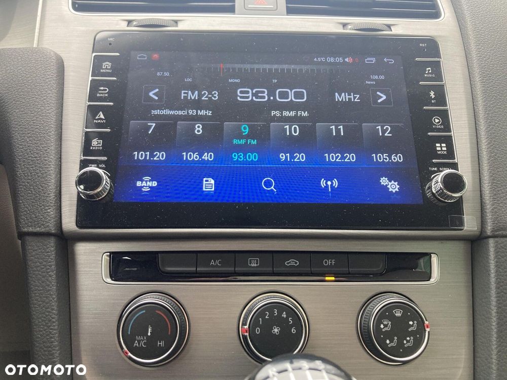 Volkswagen Golf 1.2 TSI BMT Comfortline - 22