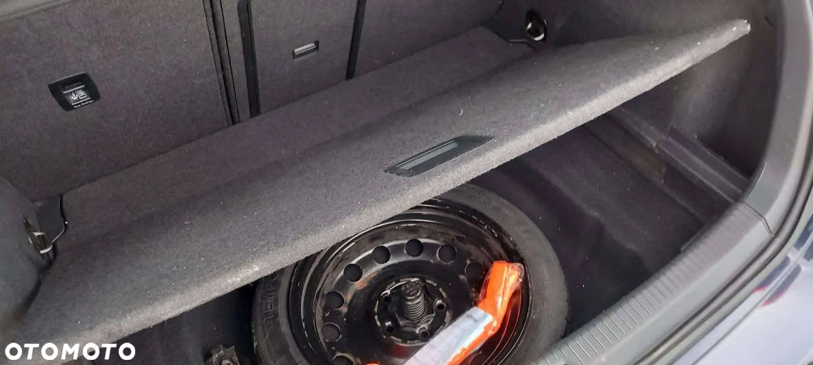 Volkswagen Golf - 18