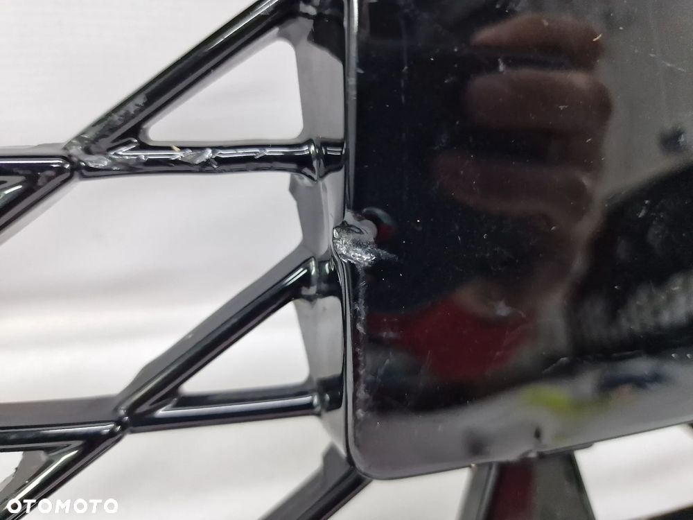 CUPRA FORMENTOR 5FF 19- KRATKA ŚRODKOWA ZDERZAKA PRZEDNIEGO PRZÓD , NR 5FF853667A , NR AUKCJI KR314 - 3