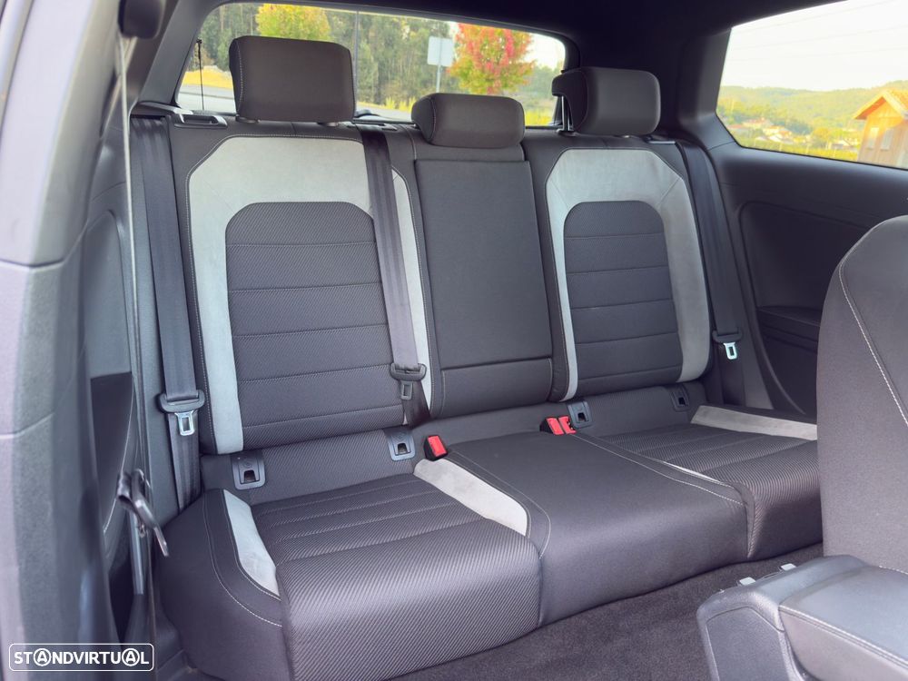 VW Golf R 4Motion BlueMotion DSG - 24