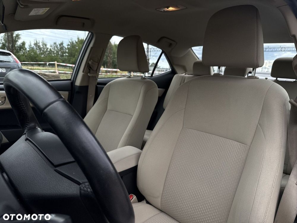 Toyota Corolla 1.6 Prestige - 12