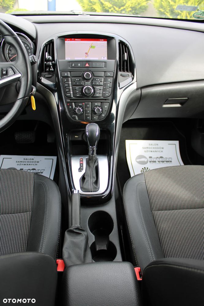 Opel Astra 2.0 CDTI Cosmo - 27