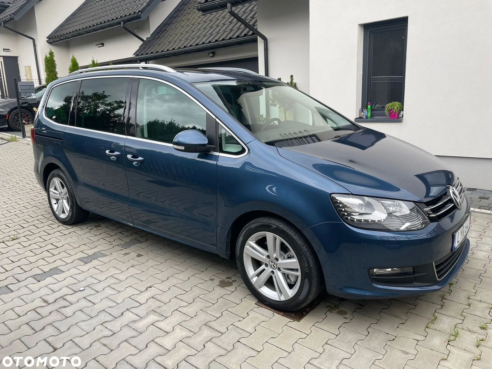 Volkswagen Sharan 2.0 TDI (BlueMotion Technology) Highline - 18