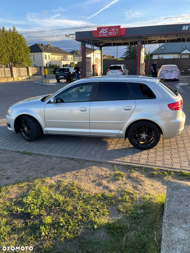 Audi A3 Sportback - 3