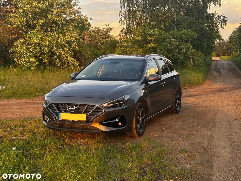 Hyundai i30 ver-1-5-t--gdi-48v-comfort-dct - 11