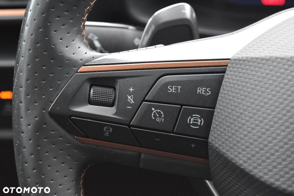 Cupra Formentor 1.4 e-Hybrid DSG - 11