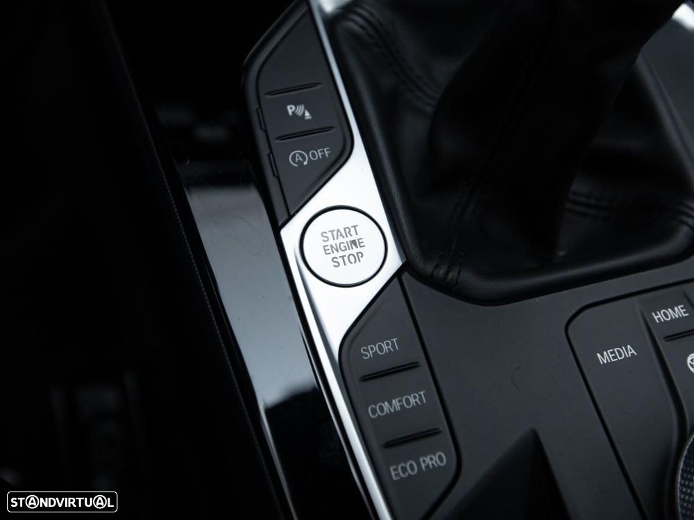BMW 116 d Corporate Edition — fotografia 17