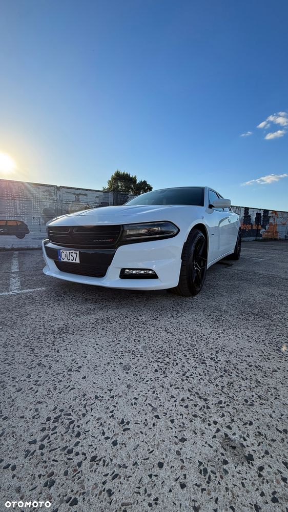 Dodge Charger 5.7 R/T - 4