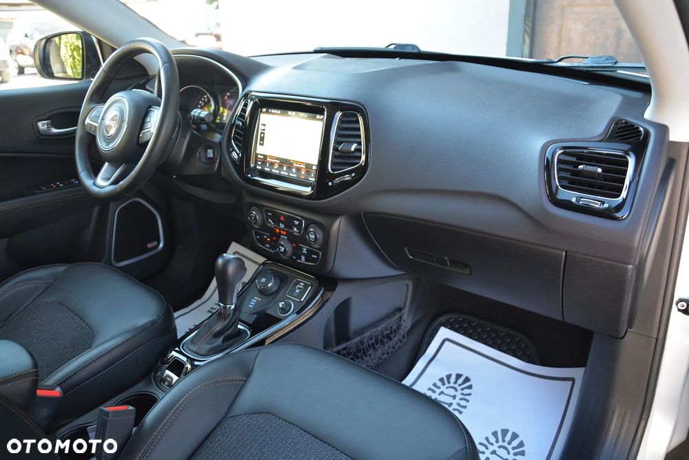 Jeep Compass 1.4 TMair Limited 4WD S&S - 16